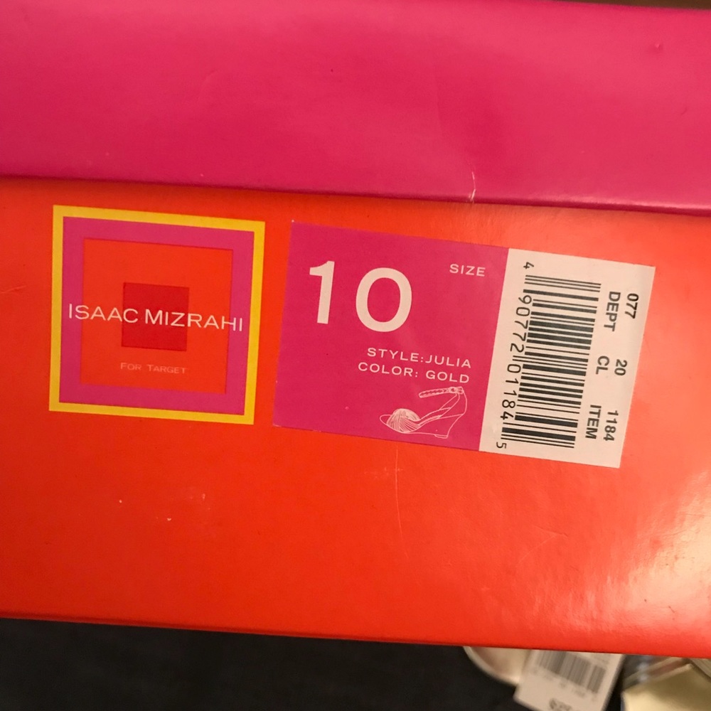 Isaac Mizrahi gold strappy dress shoes - Picture 2 of 4